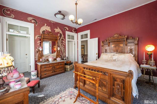 102 N Curry Street, Carson City, NV 89703