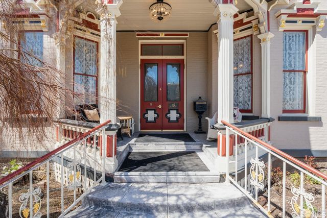 102 N Curry Street, Carson City, NV 89703