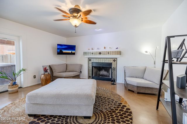 7315 W Beryllium Lane, Tucson, AZ 85743