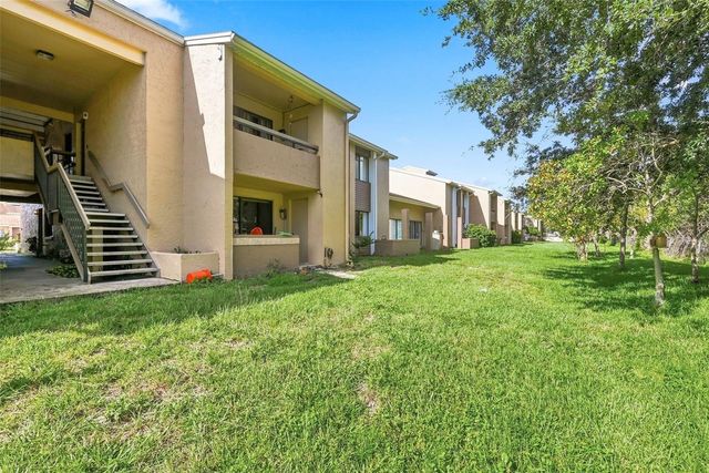 5195 VINELAND ROAD B102, Orlando, FL 32811