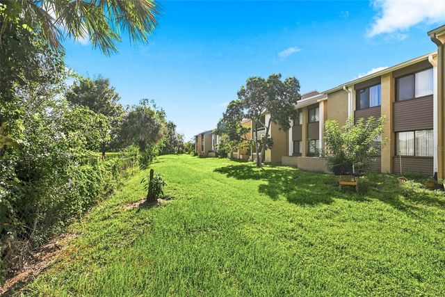 5195 VINELAND ROAD B102, Orlando, FL 32811