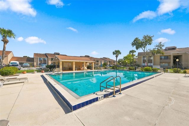 5195 VINELAND ROAD B102, Orlando, FL 32811