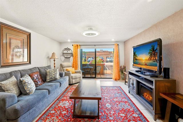 5195 VINELAND ROAD B102, Orlando, FL 32811