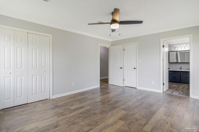 302 S Garcon Point Rd, Milton, FL 32583