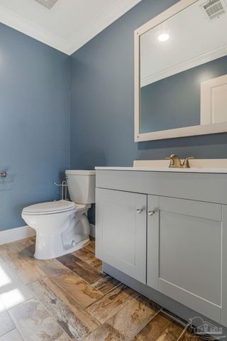 302 S Garcon Point Rd, Milton, FL 32583