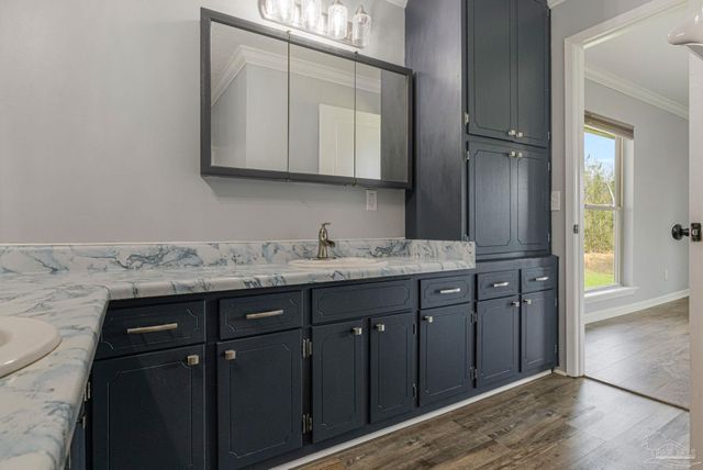 302 S Garcon Point Rd, Milton, FL 32583