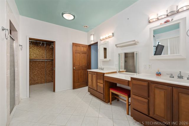 811 N State Street, Wagoner, OK 74467