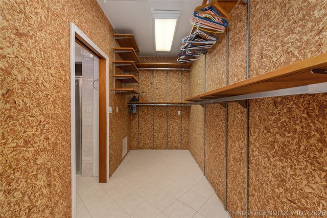 811 N State Street, Wagoner, OK 74467