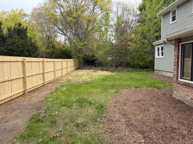 6 Nevada Avenue, Medford, NY 11763