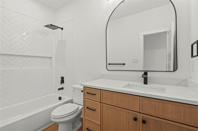 3521 S Harwood Street, Dallas, TX 75215