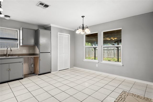 2244 Balboa Ave, Ingleside, TX 78362