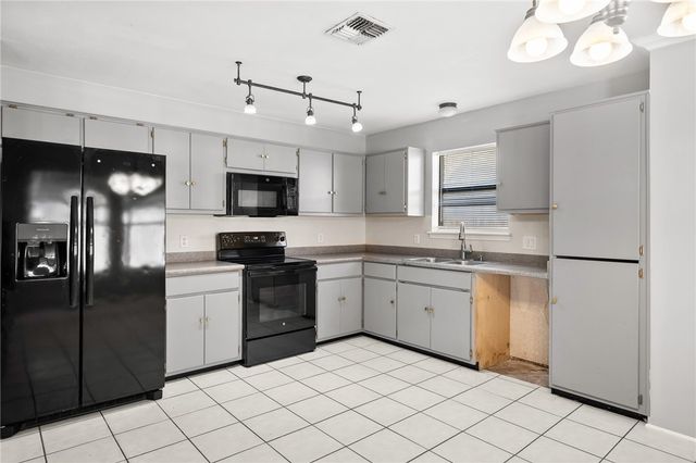 2244 Balboa Ave, Ingleside, TX 78362