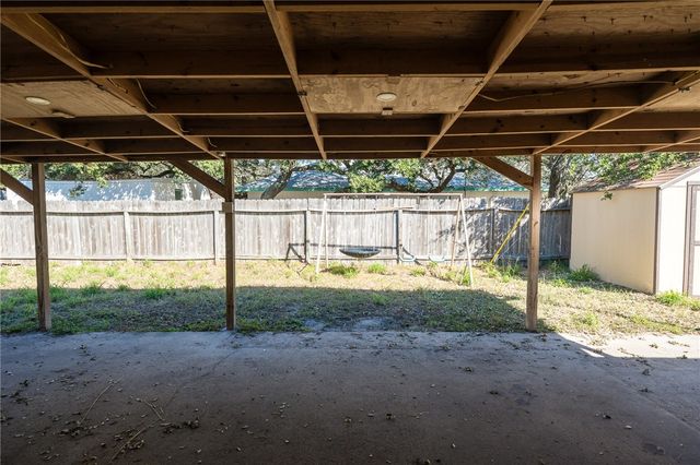 2244 Balboa Ave, Ingleside, TX 78362