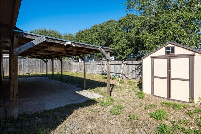 2244 Balboa Ave, Ingleside, TX 78362