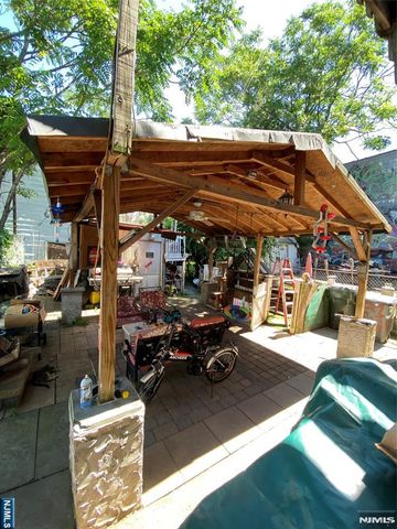 31 May Street, Paterson, NJ 07524