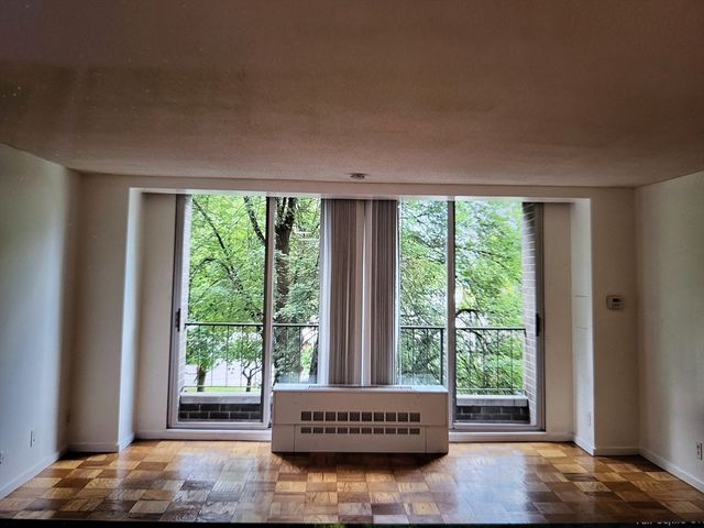 44 Washington St. 309, Brookline, MA 02445