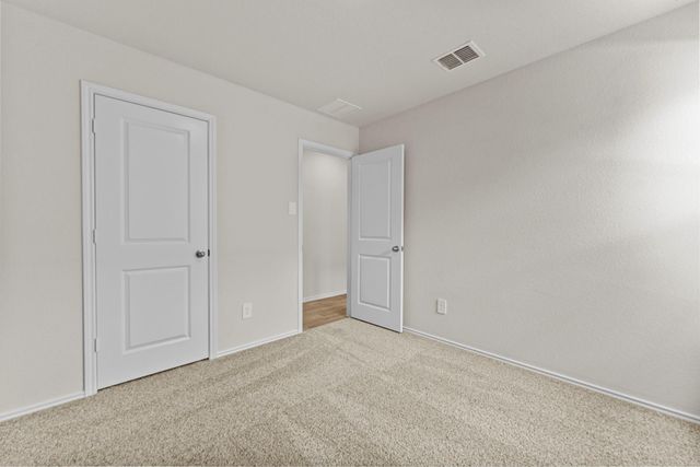 212 Surrey Oaks, Maxwell, TX 78656