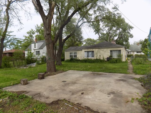16744 Trapet Avenue, Hazel Crest, IL 60429