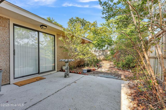 7412 Ridgeview Place, Wilmington, NC 28411