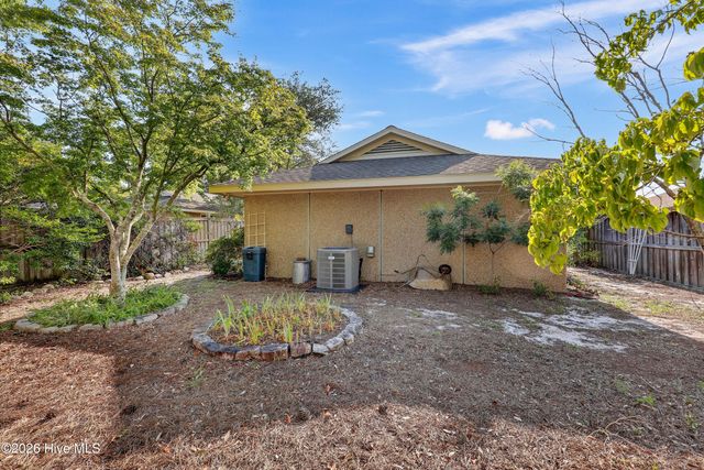 7412 Ridgeview Place, Wilmington, NC 28411