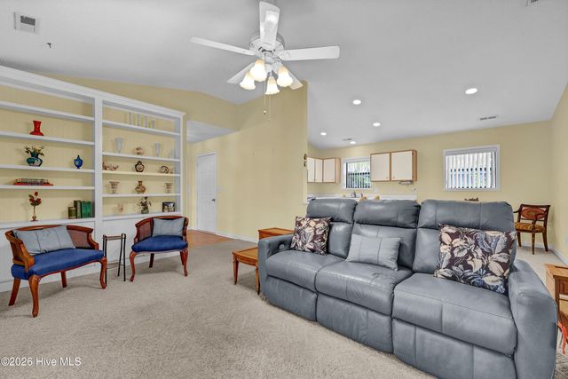 7412 Ridgeview Place, Wilmington, NC 28411