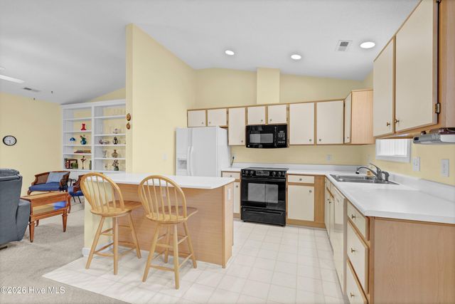 7412 Ridgeview Place, Wilmington, NC 28411
