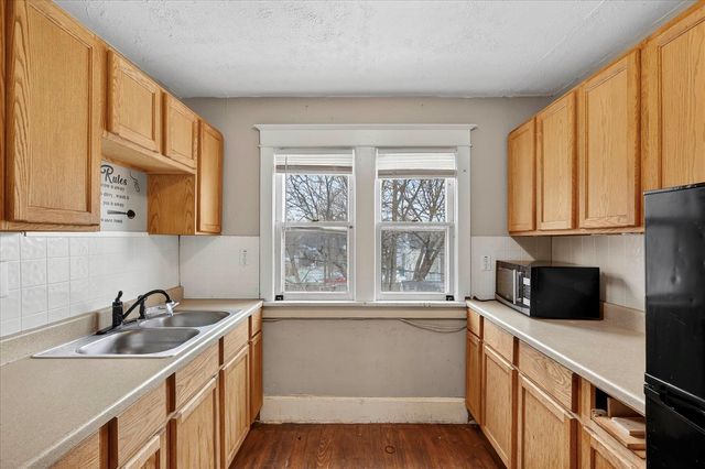 1315 E Stockbridge Avenue, Kalamazoo, MI 49001