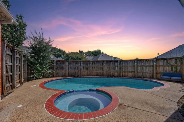 8004 Ashby Court, Plano, TX 75025