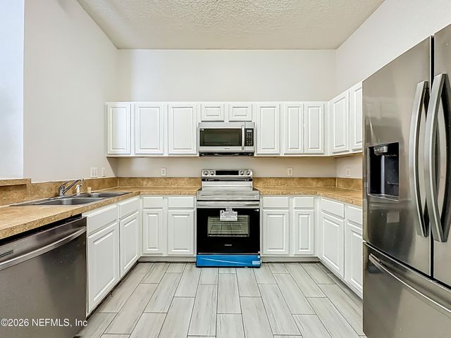 7920 MERRILL Road 1107, Jacksonville, FL 32277