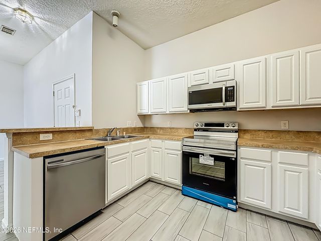 7920 MERRILL Road 1107, Jacksonville, FL 32277