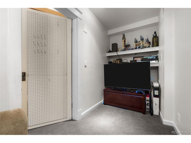 1750 Hudson St, Denver, CO 80220