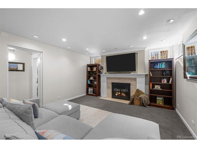 1750 Hudson St, Denver, CO 80220