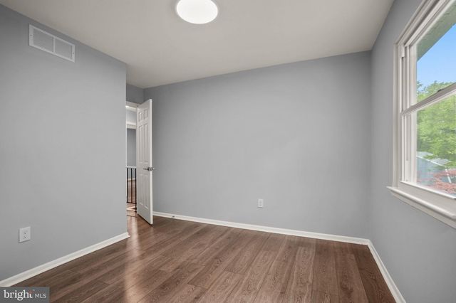 10 IRON BOLT CT, Catonsville, MD 21228