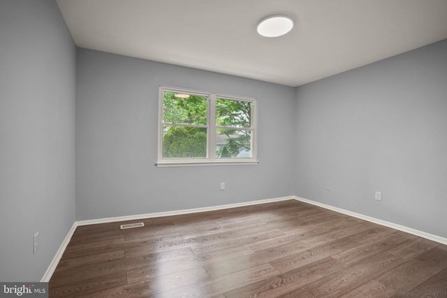 10 IRON BOLT CT, Catonsville, MD 21228