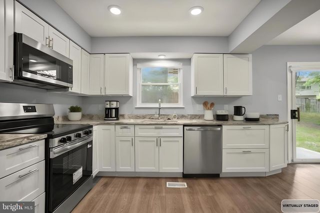 10 IRON BOLT CT, Catonsville, MD 21228