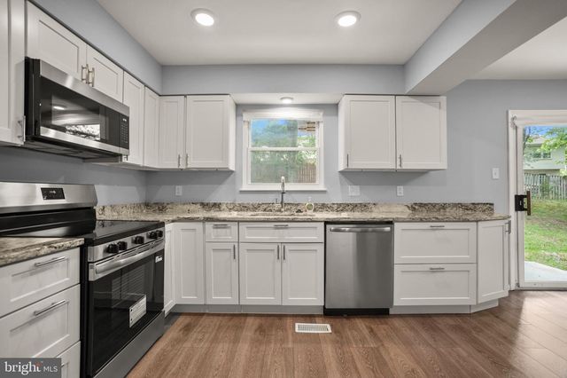 10 IRON BOLT CT, Catonsville, MD 21228