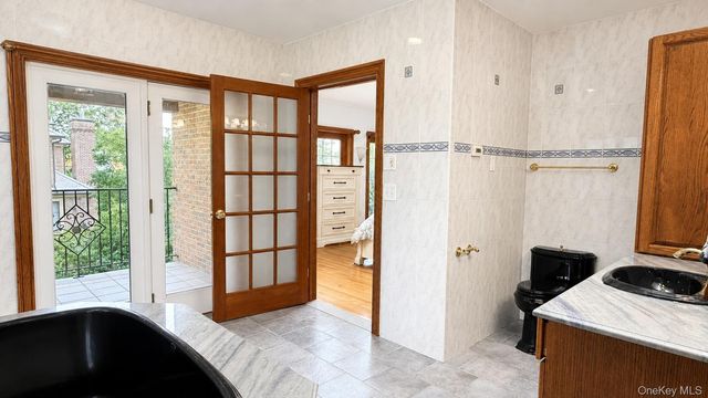 24236 51st Avenue, Little Neck, NY 11362