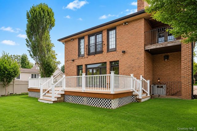 24236 51st Avenue, Little Neck, NY 11362