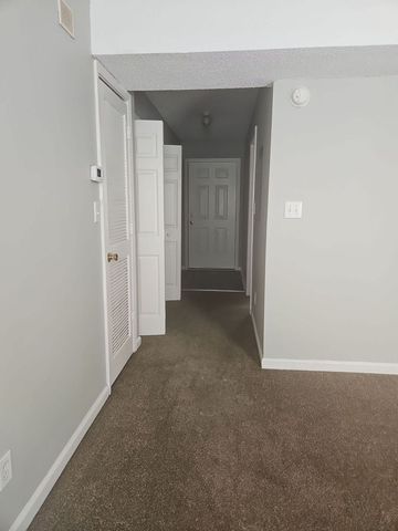 2048 Tynewood Dr, Clarksville, TN 37042