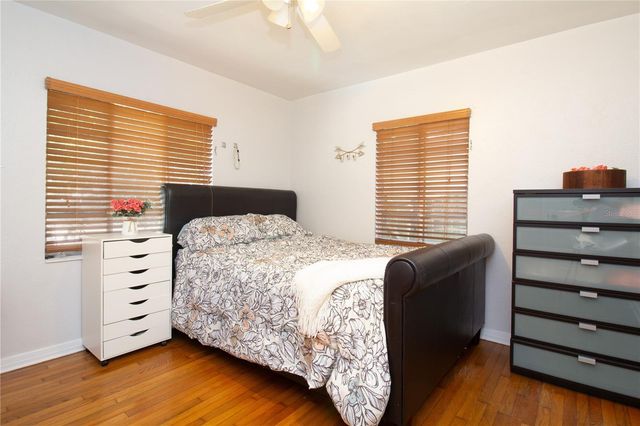 2222 34TH AVENUE N, St Petersburg, FL 33713