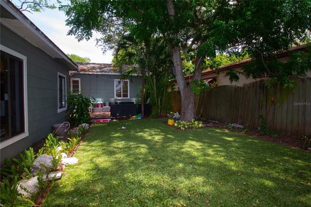 2222 34TH AVENUE N, St Petersburg, FL 33713