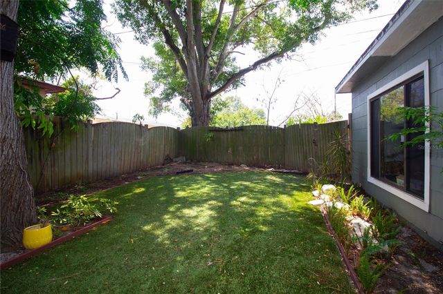 2222 34TH AVENUE N, St Petersburg, FL 33713