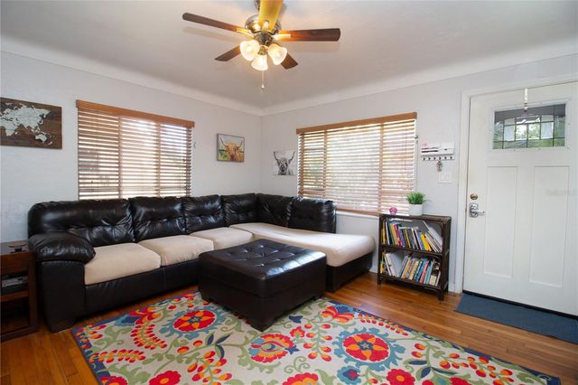 2222 34TH AVENUE N, St Petersburg, FL 33713