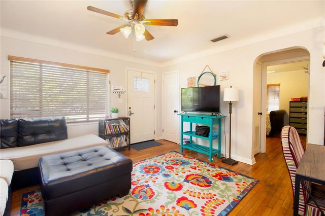 2222 34TH AVENUE N, St Petersburg, FL 33713