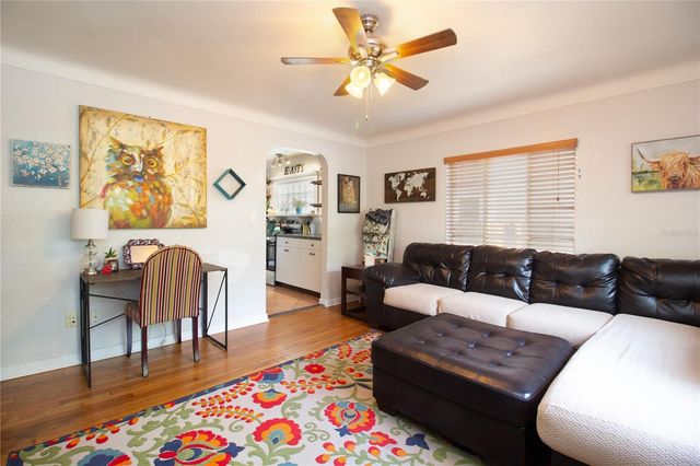 2222 34TH AVENUE N, St Petersburg, FL 33713