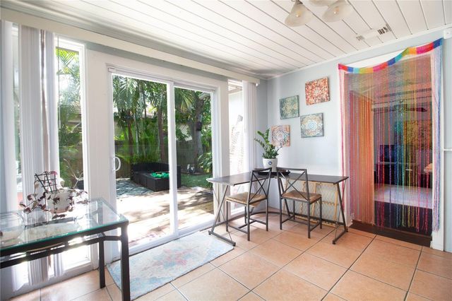 2222 34TH AVENUE N, St Petersburg, FL 33713
