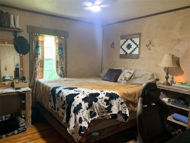 248 Rs County Road 1490, Point, TX 75472