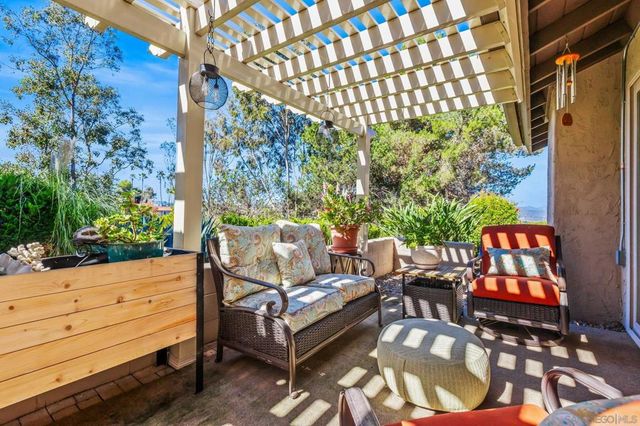 17357 Plaza Maria, San Diego, CA 92128