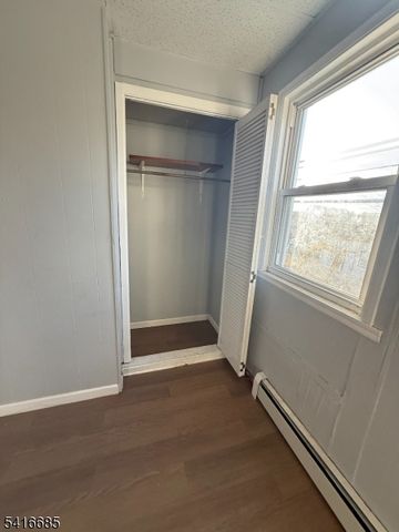 550 River St, Paterson City, NJ 07524