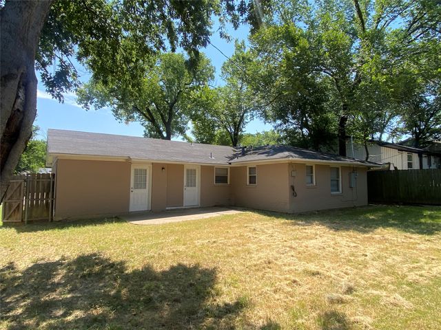 1606 Virginia Street, Grand Prairie, TX 75051
